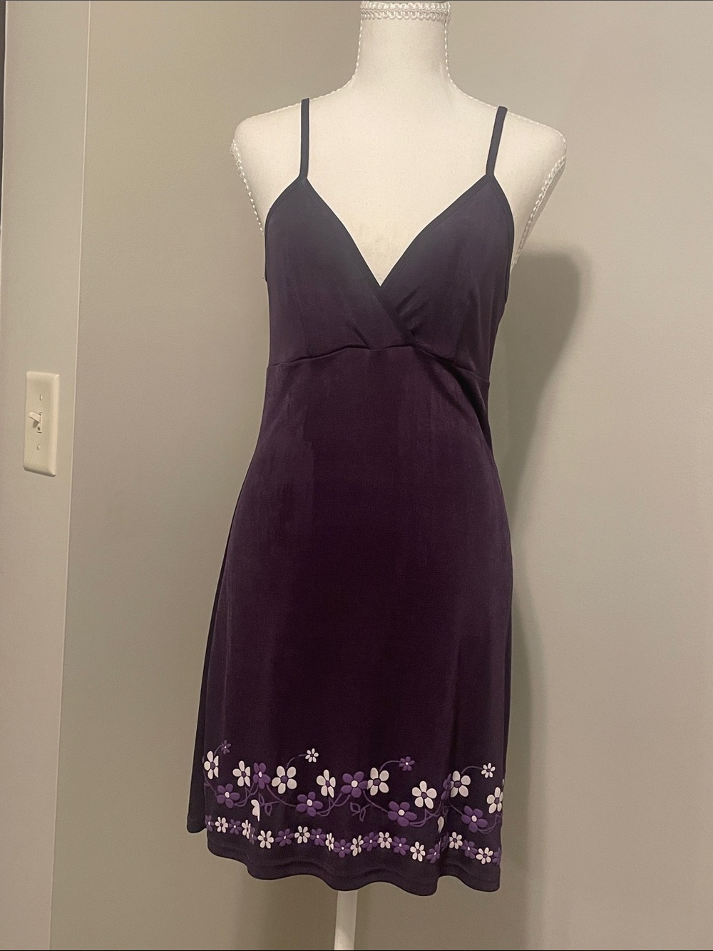 Unk Deep Purple Floral Trim Slip Cocktail Dress